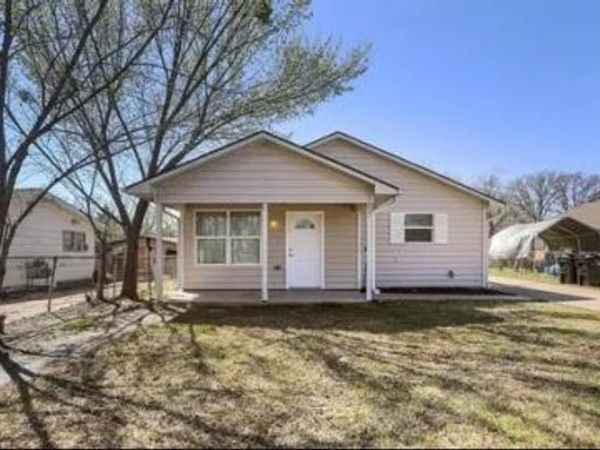 801 N 8th Avenue, Denison, TX 75021