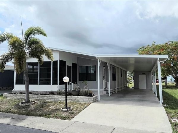 465 Dawn DR, NORTH FORT MYERS, FL 33903