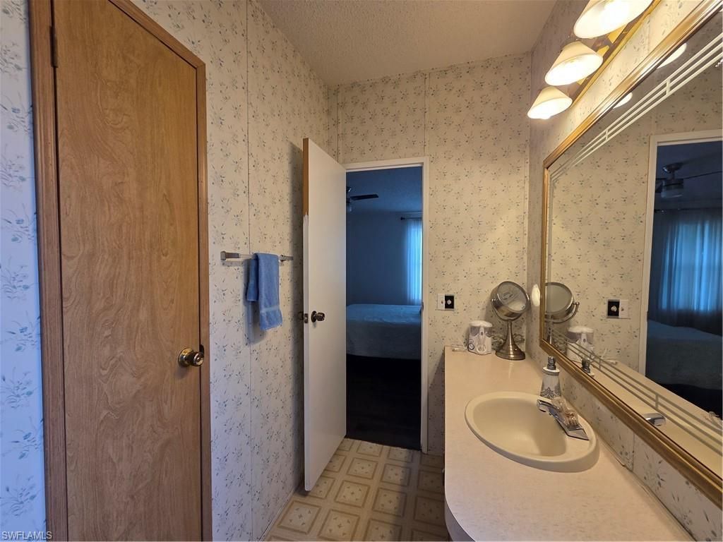 465 Dawn Dr, North Fort Myers, FL 33903 Photo