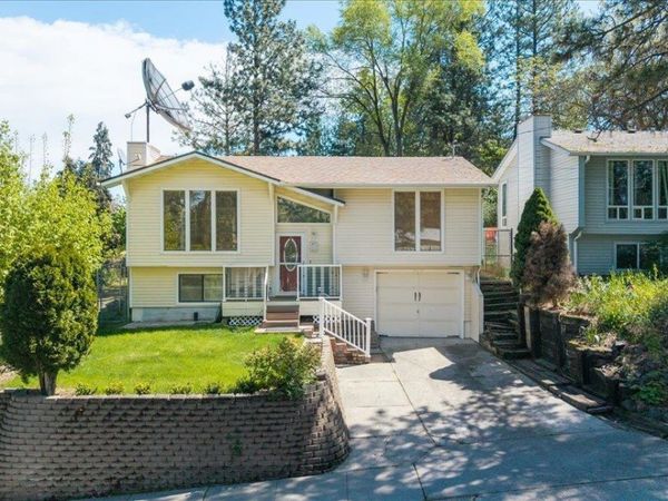 707 S Myrtle St, Spokane, WA 99202