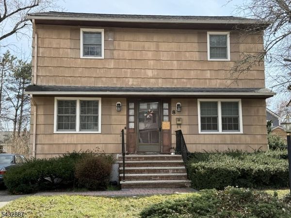 8 Richard Ave, West Caldwell, NJ 07006
