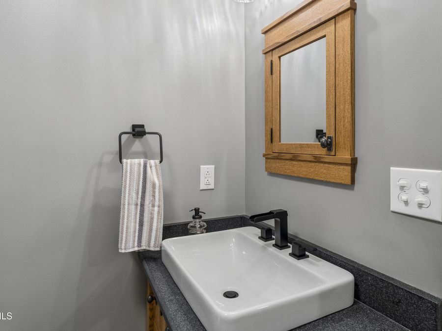 Property Image 94