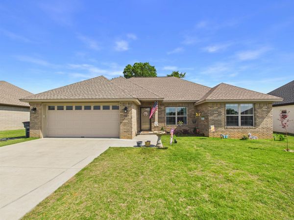 1207 Ridgefield Circle , Searcy, AR 72143