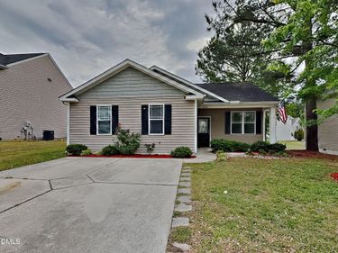 2403 King Malcolm Lane, Zebulon, NC 27597