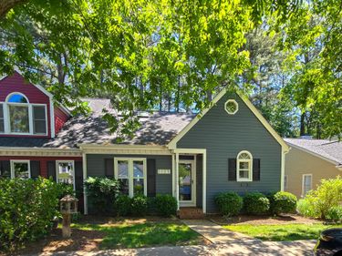 1023 Oak Lake Court, Raleigh, NC 27606