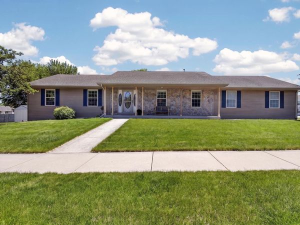 3655 Princeton Way, Sturtevant, WI 53177
