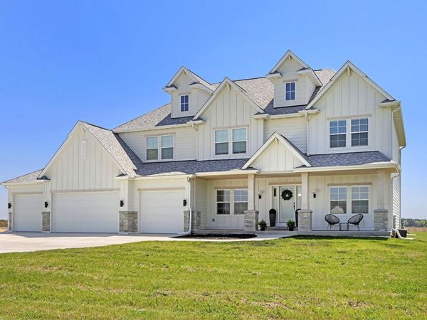 40165 106th St, Randall, WI 53128