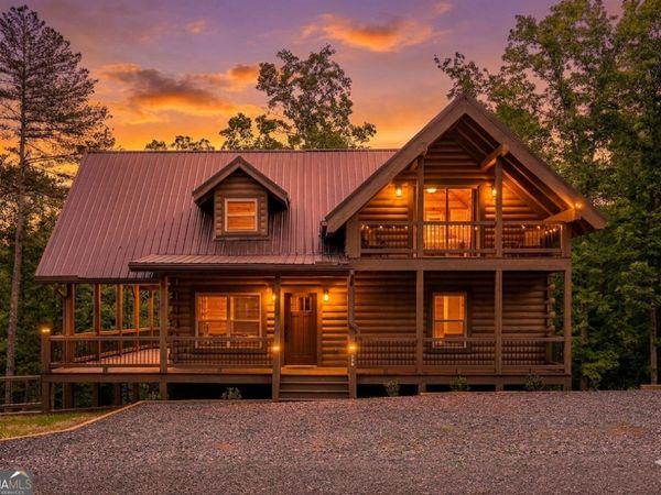 196 N Jakes Landing Way, Ellijay, GA 30540