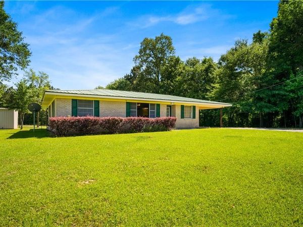1201 E OAK Street, Jena, LA 71342