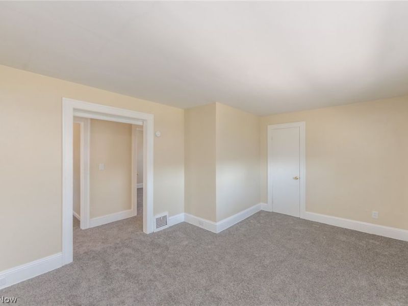 4004 E 41st Street, Newburgh Heights, OH 44105 Photo 36