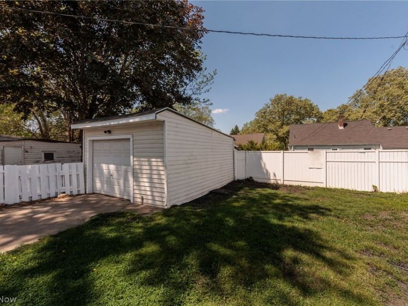 4004 E 41st Street, Newburgh Heights, OH 44105 Photo 48