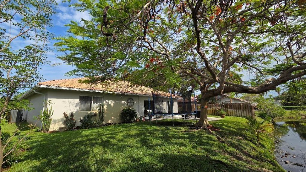 16850 Crestview Ln, Weston, FL 33326 Photo