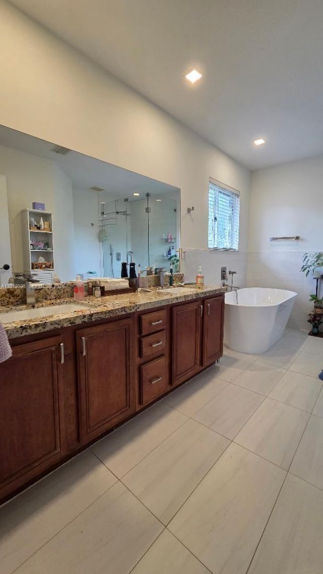 16850 Crestview Ln, Weston, FL 33326 Photo