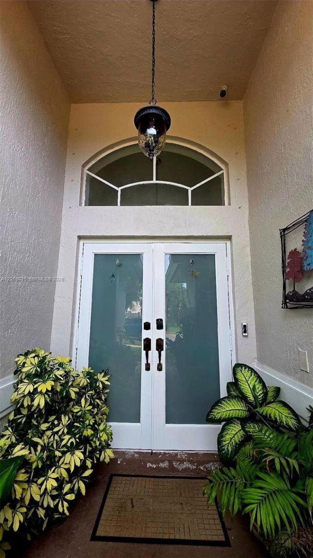 16850 Crestview Ln, Weston, FL 33326 Photo