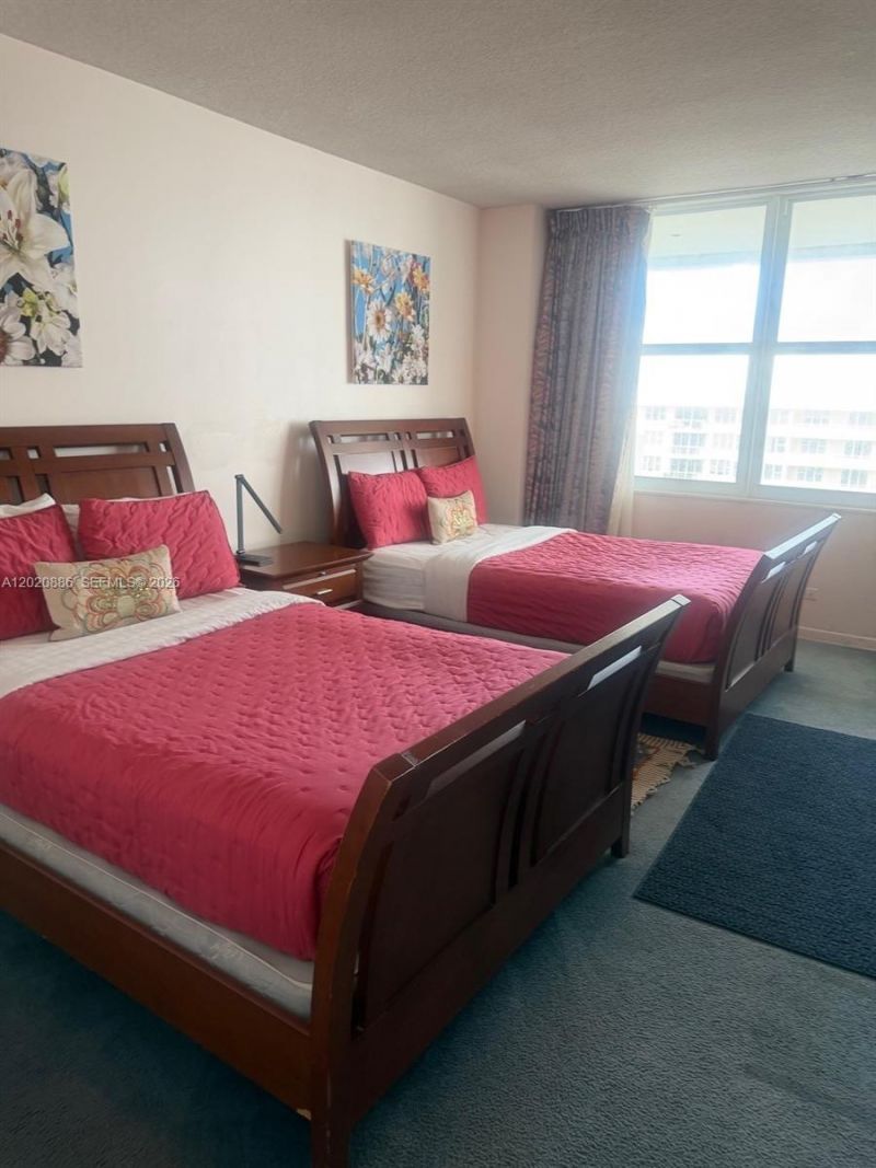 5601 Collins Ave, Unit 1718, Miami Beach, FL 33140 Photo