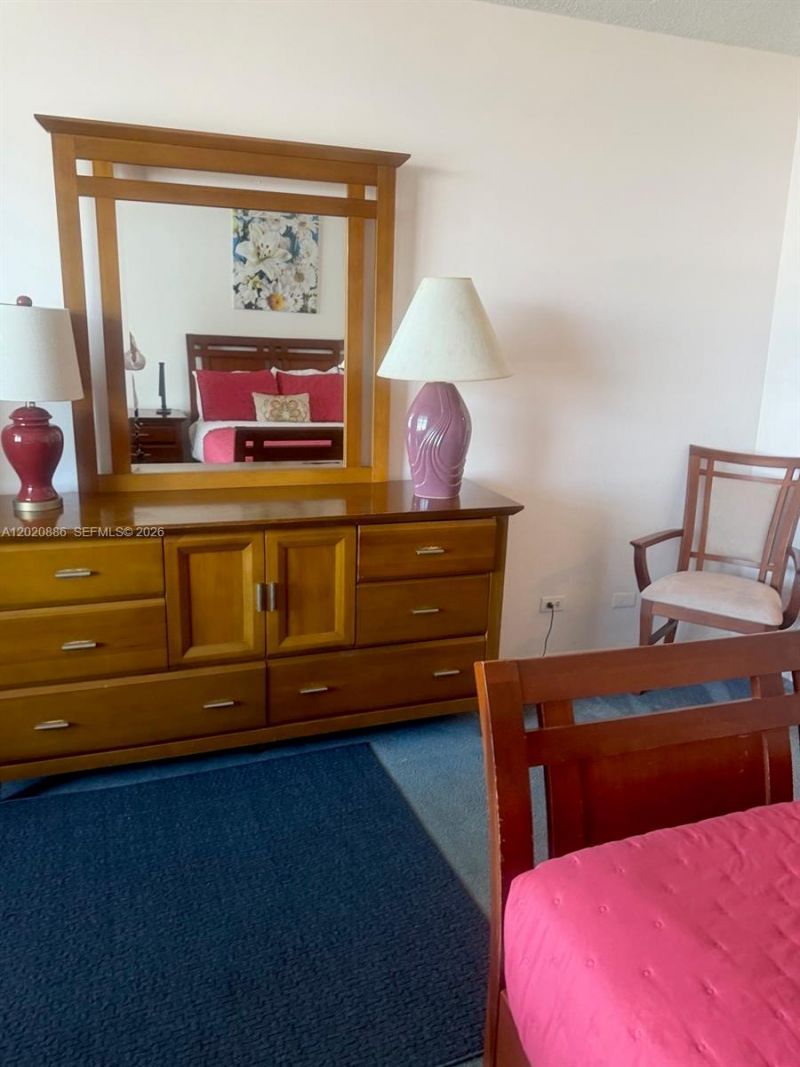 5601 Collins Ave, Unit 1718, Miami Beach, FL 33140 Photo