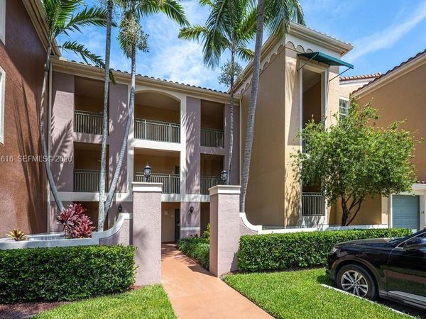 11780 Saint Andrews Pl , Unit 208, Wellington, FL 33414