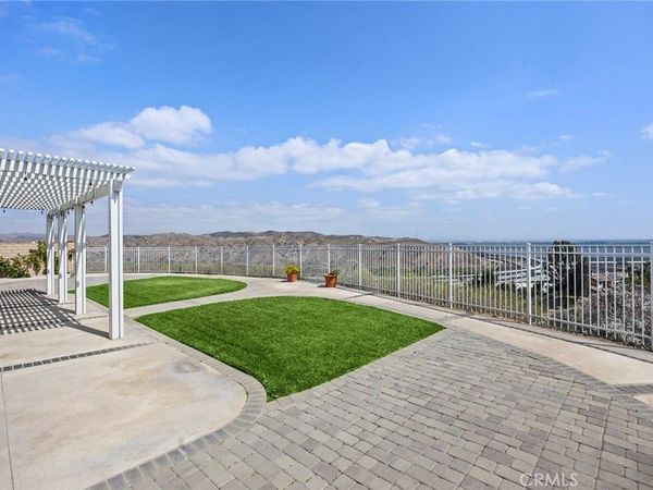 4311 San Viscaya Circle, Corona, CA 92882
