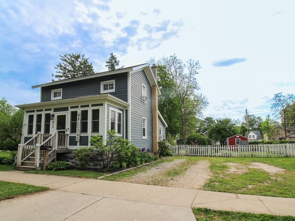 615 East Street, Three Rivers, MI 49093