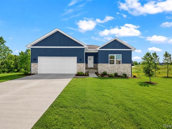 10020 Santa Lucia Court, Grand Blanc, MI 48439