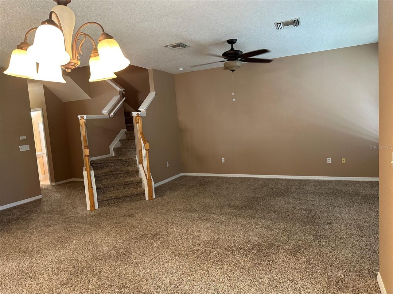 628 51st Avenue N, Saint Petersburg, FL 33703 Photo