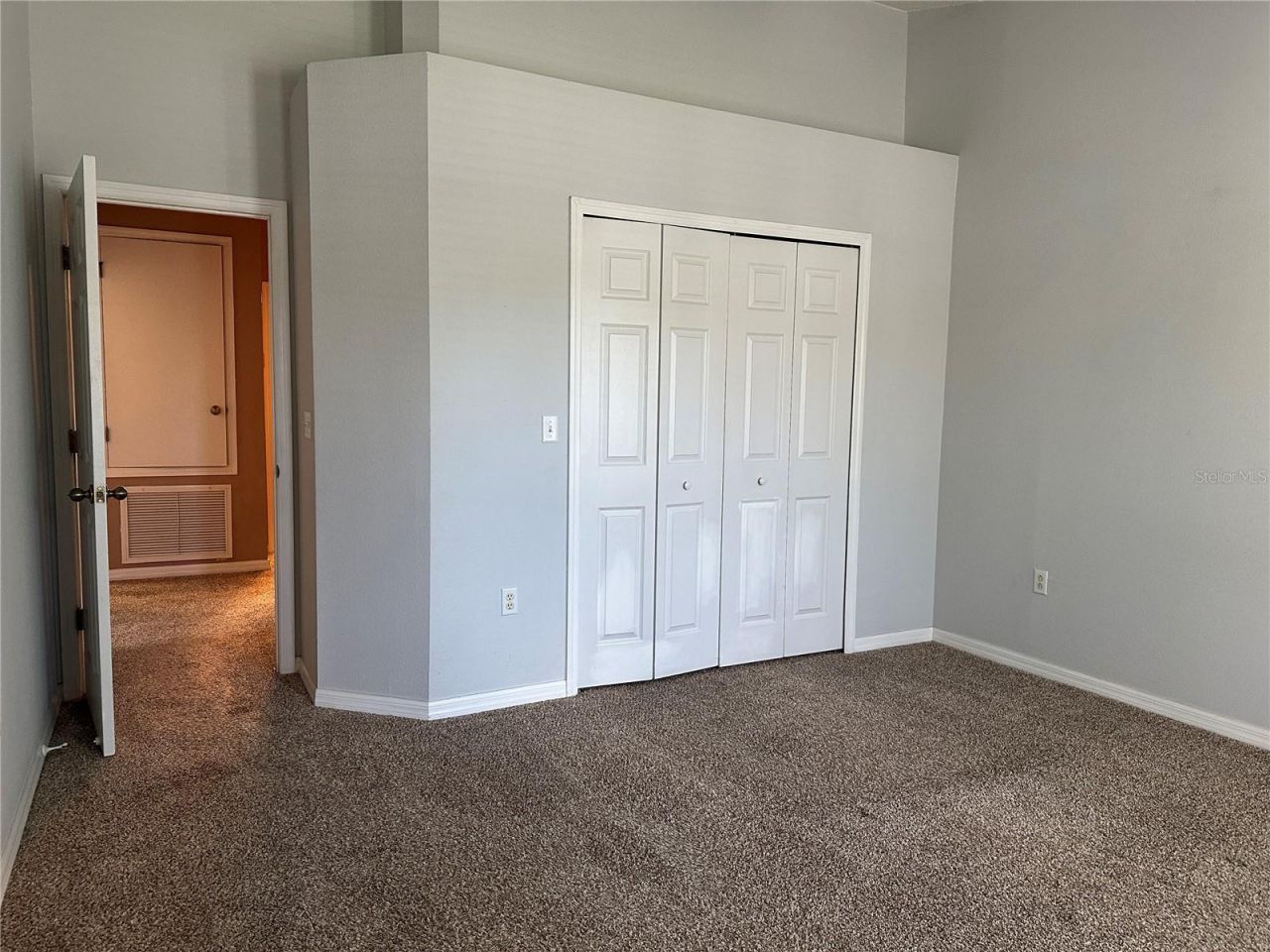 628 51st Avenue N, Saint Petersburg, FL 33703 Photo