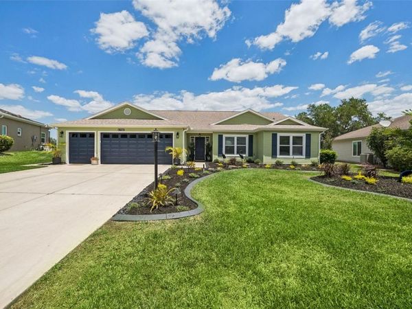 4750 SAWGRASS LAKE CIR , LEESBURG, FL 34748
