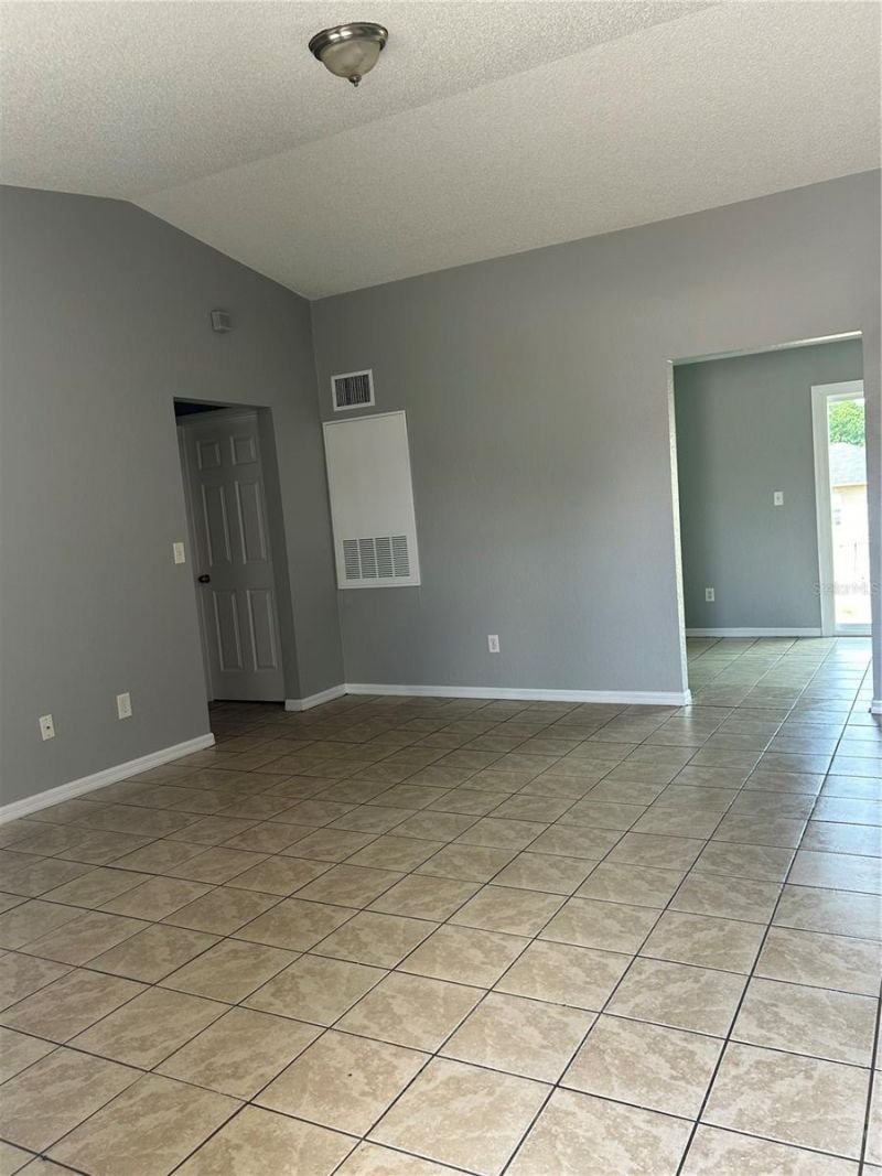 105 Cherokee Drive , Auburndale, FL 33823 Photo