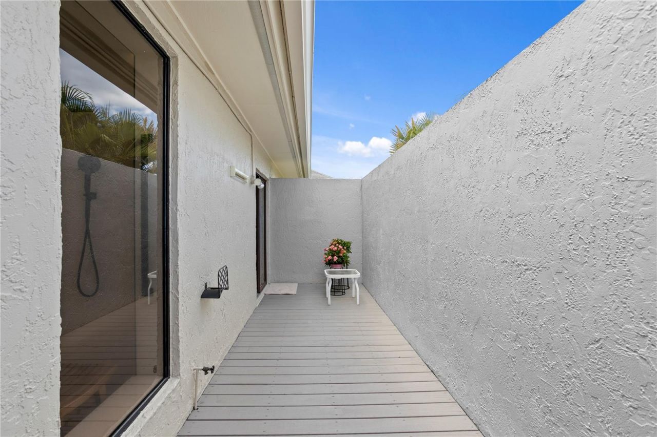 7016 Pelican Island Drive, Tampa, FL 33634 Photo
