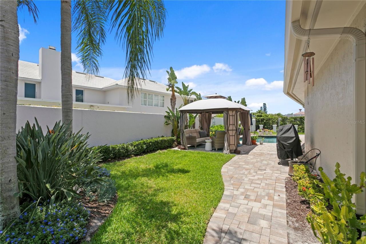 7016 Pelican Island Drive, Tampa, FL 33634 Photo