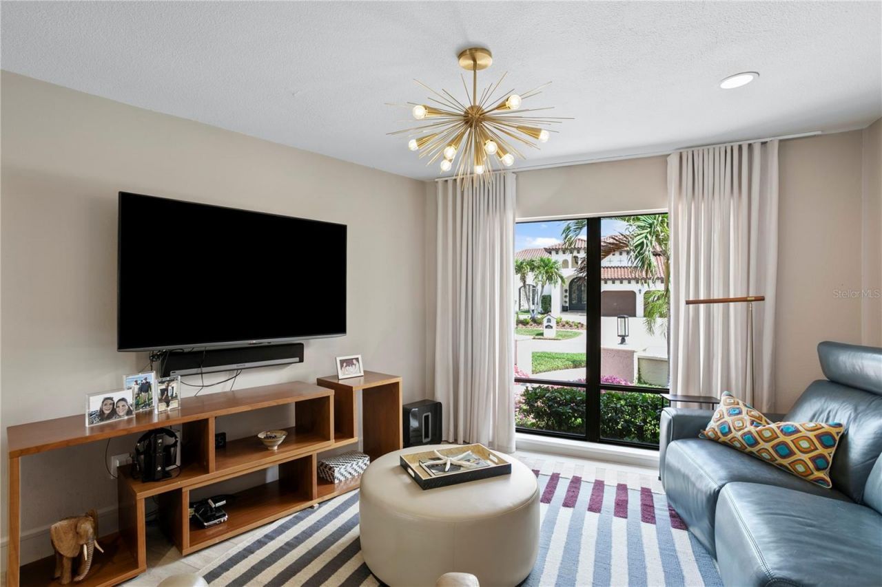 7016 Pelican Island Drive, Tampa, FL 33634 Photo