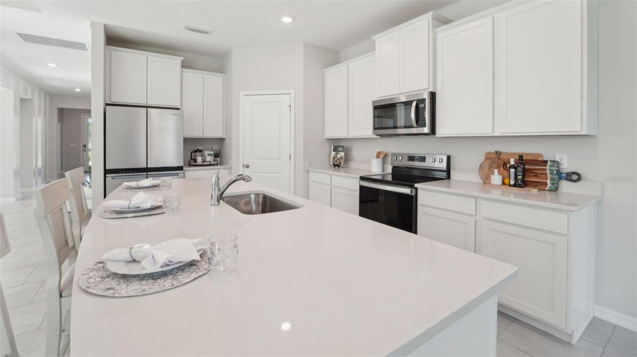 2046 Stratten Drive, Zephyrhills, FL 33541 Photo