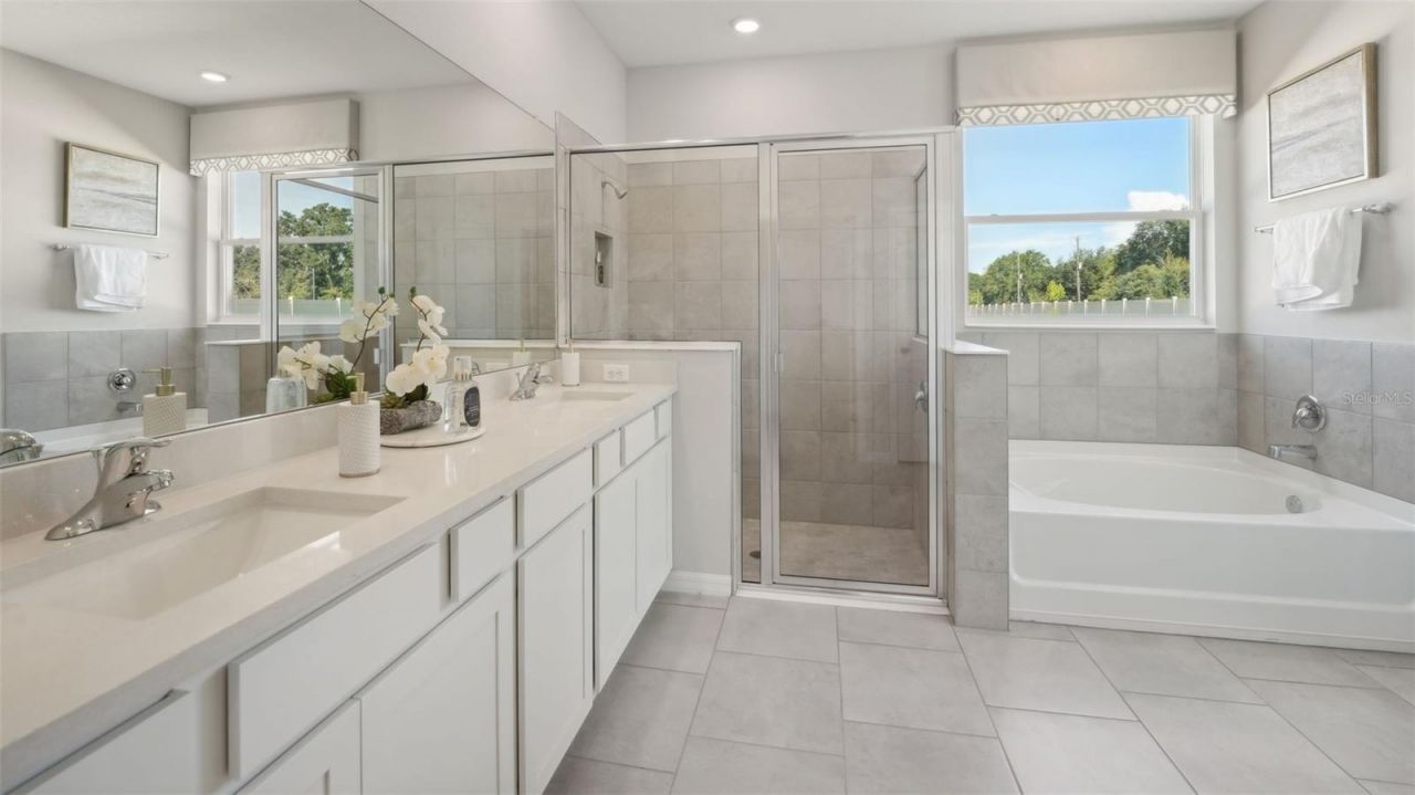 2046 Stratten Drive, Zephyrhills, FL 33541 Photo