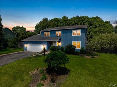 3907 Stetson Circle , Syracuse, NY 13215