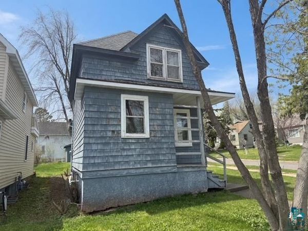 1127 N 46th Ave E, Duluth, MN 55804