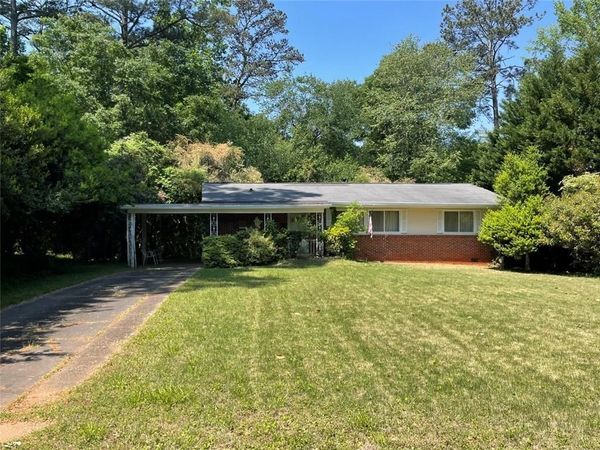 3594 Sexton Woods Drive , Atlanta, GA 30341