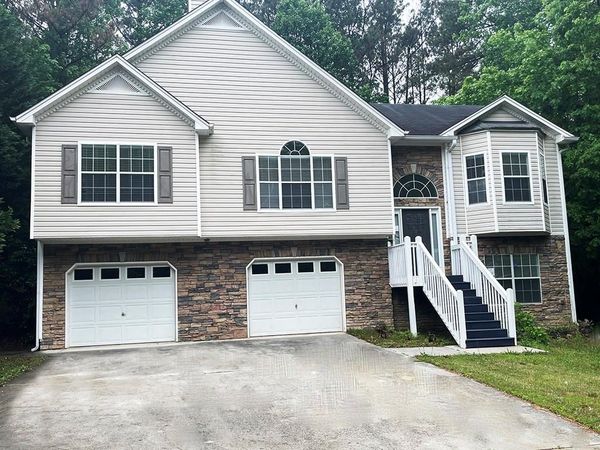 95 Luke Drive , Dallas, GA 30132