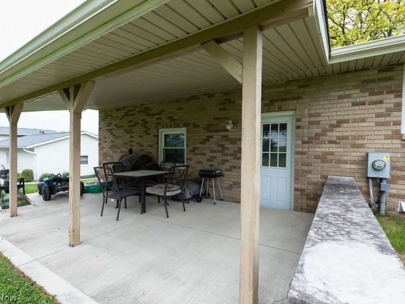 1094 Desert Street NE, Uniontown, OH 44685 Photo 17