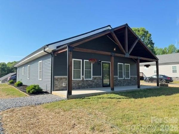 364 Carolina Avenue Avenue , Unit 2, Marion, NC 28752