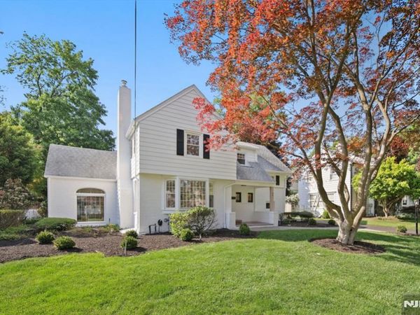 55 Forest Road, DEMAREST, NJ 07627