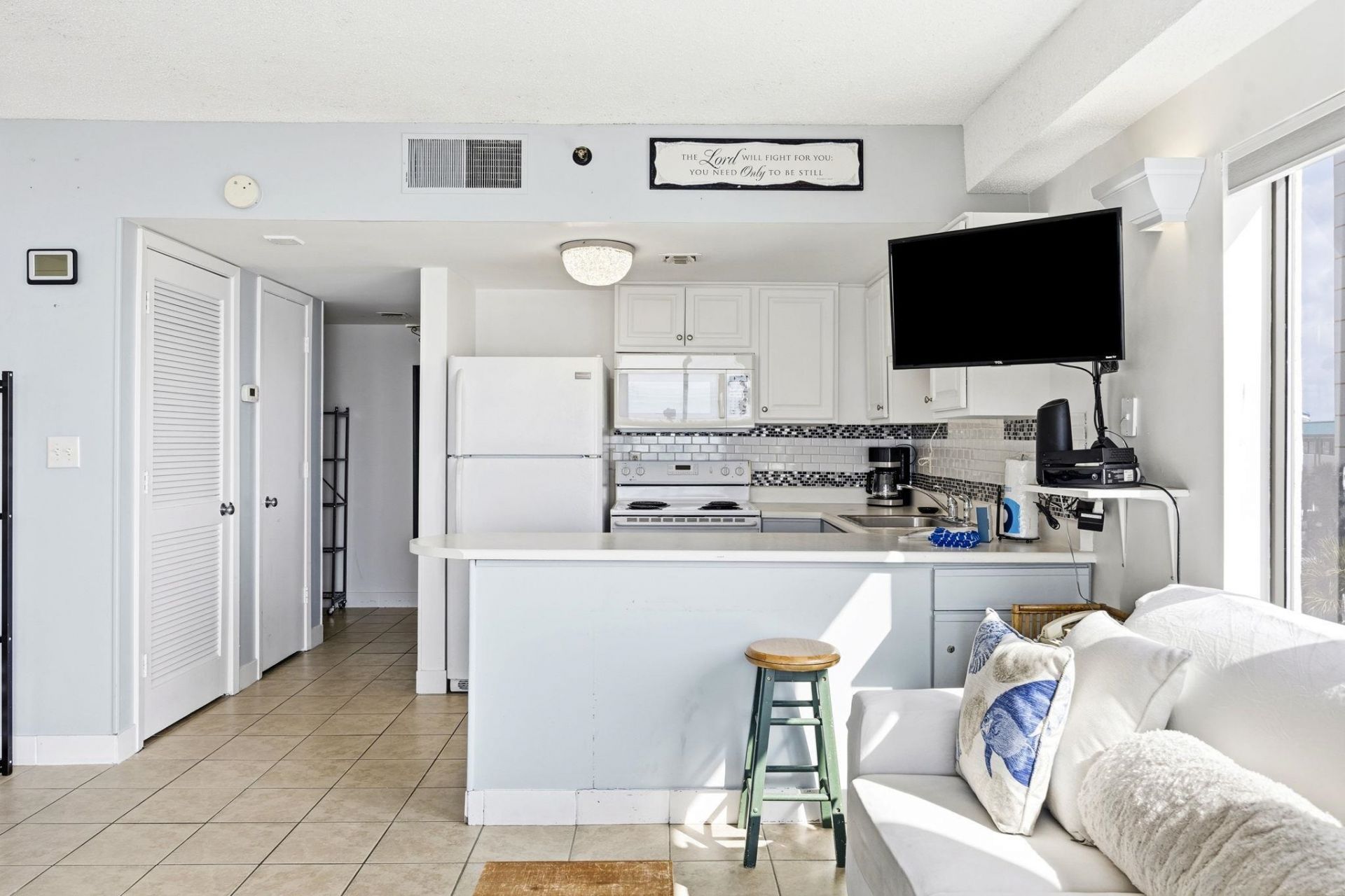 1605 S Ocean Blvd.  Photo 11