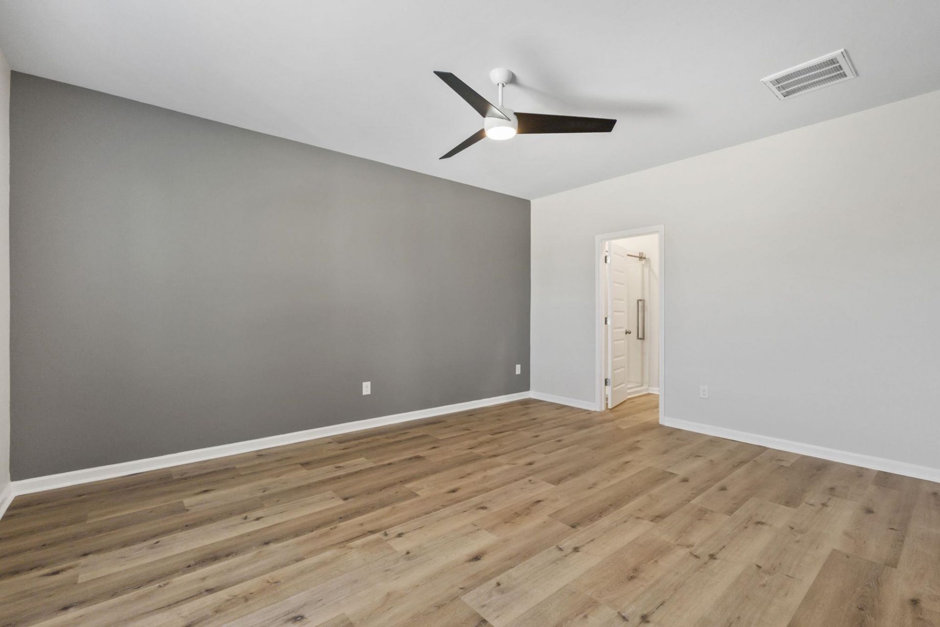 153 Timber Oaks Dr.  Photo 11