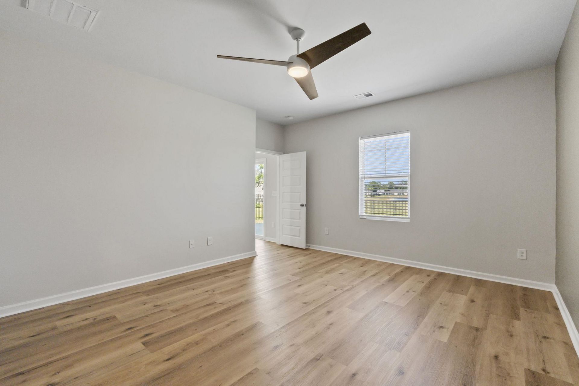 153 Timber Oaks Dr.  Photo 12