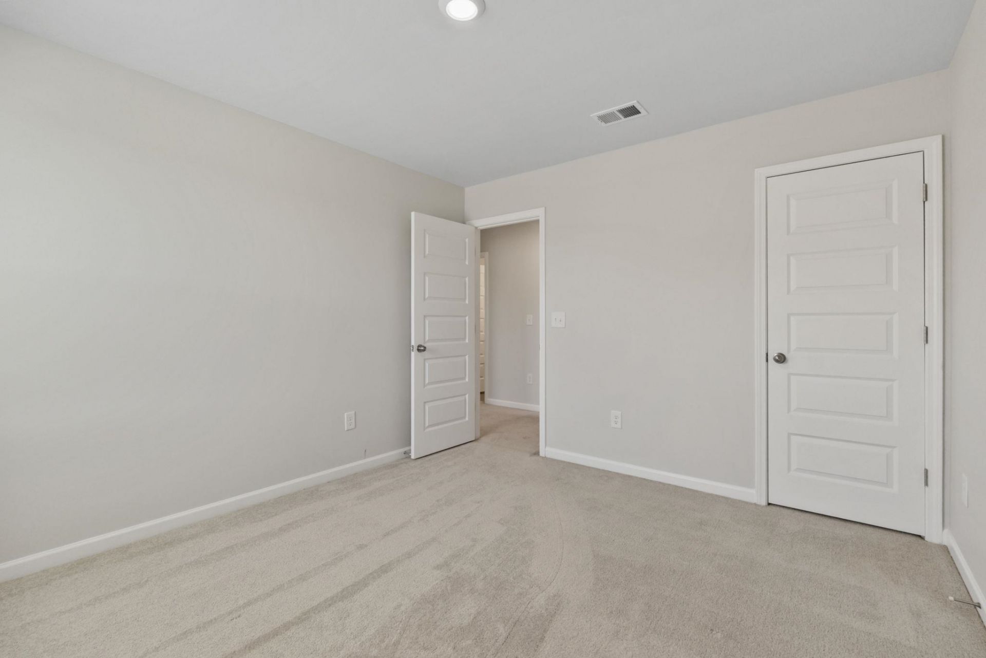 153 Timber Oaks Dr.  Photo 31