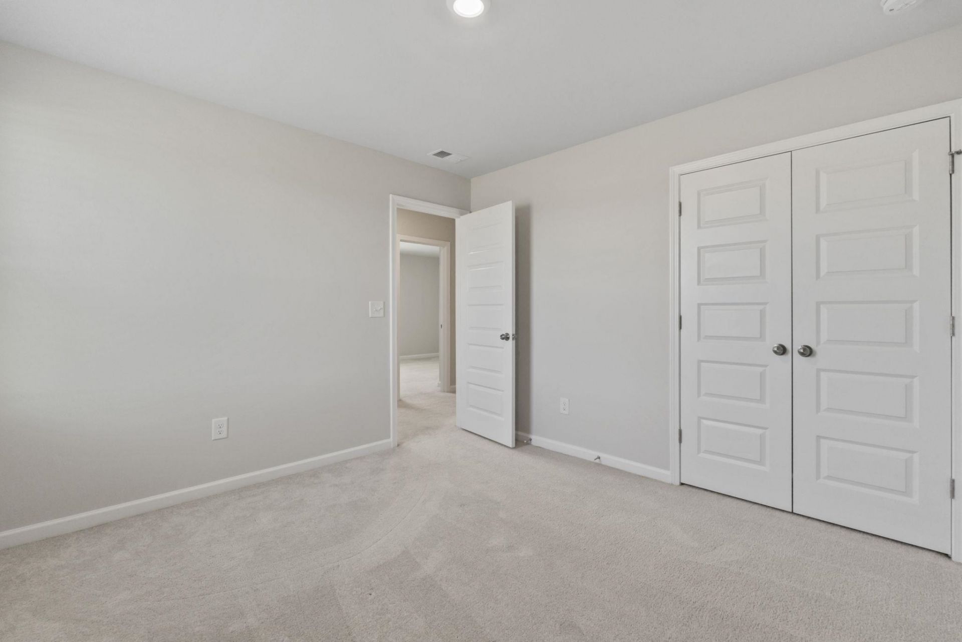 153 Timber Oaks Dr.  Photo 33