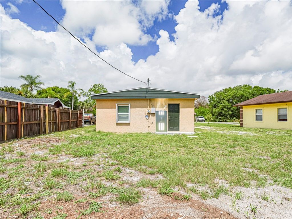 4716 29th Avenue, Vero Beach, FL 32967 Photo