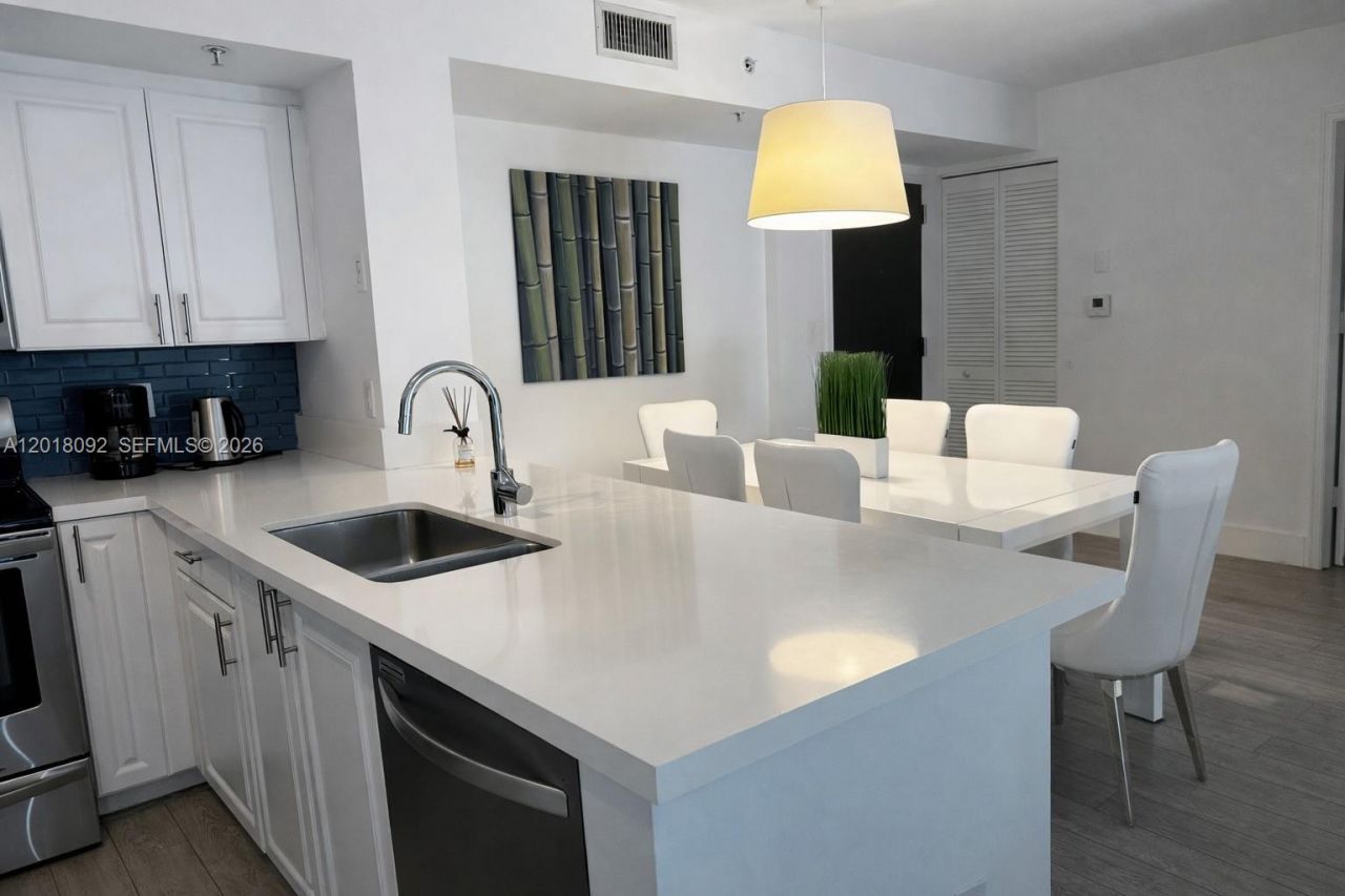 90 Alton Rd , Unit 1804, Miami Beach, FL 33139 Photo