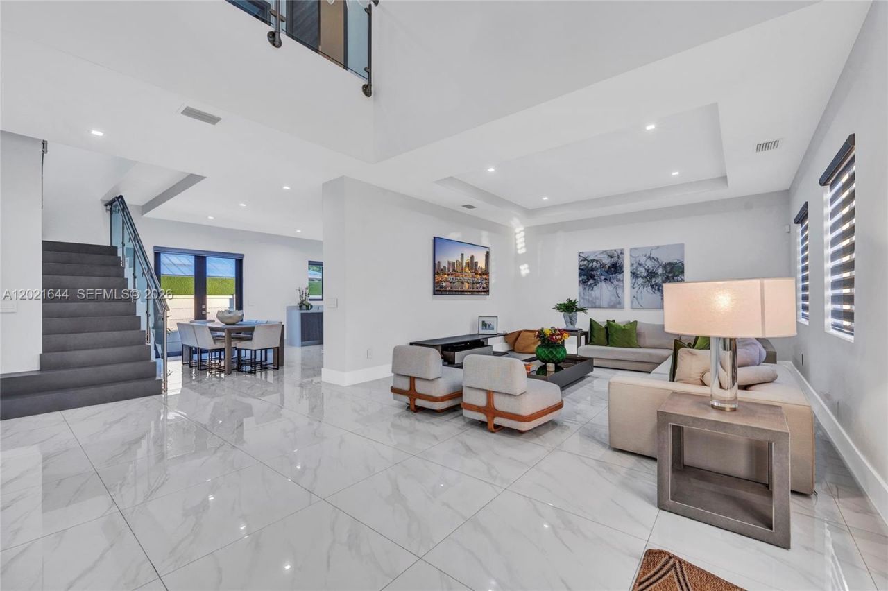 7800 SW 9th Terrace, Miami, FL 33144 Photo