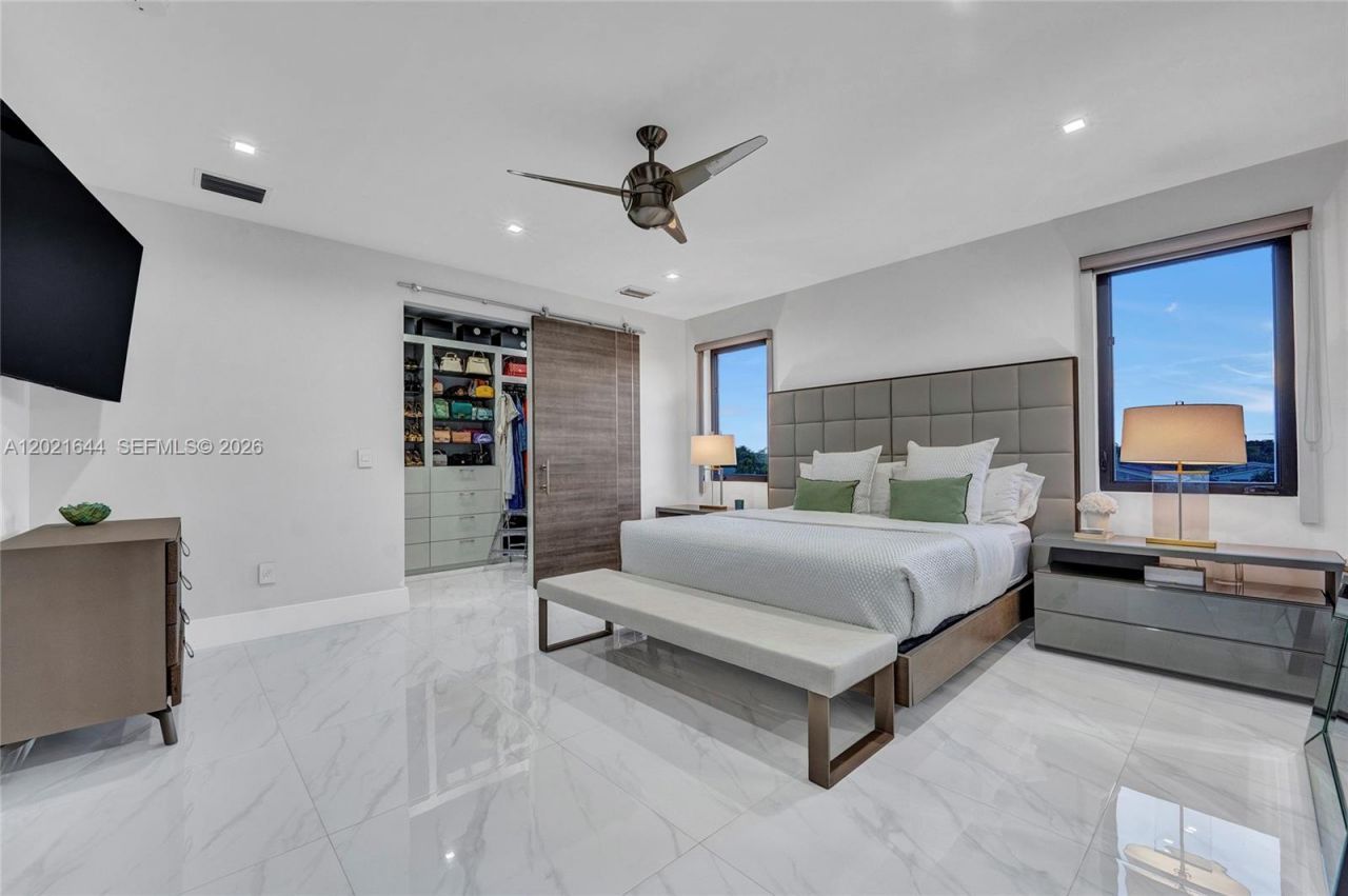 7800 SW 9th Terrace, Miami, FL 33144 Photo