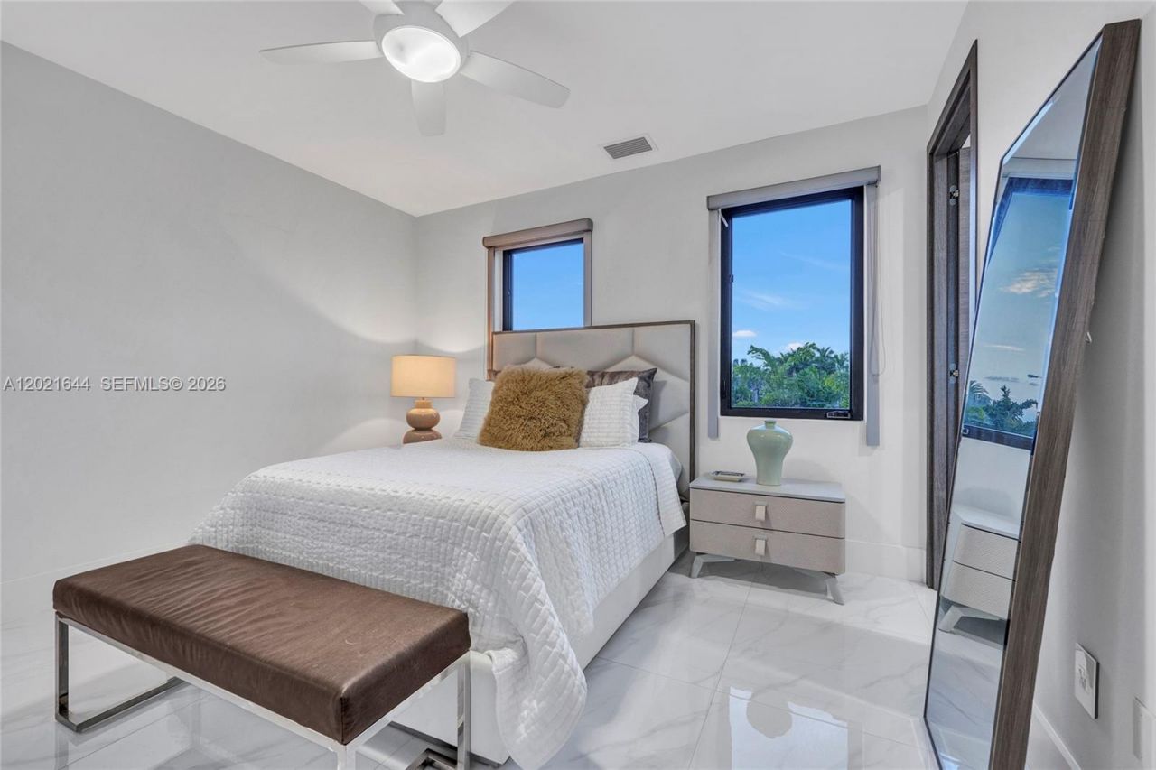 7800 SW 9th Terrace, Miami, FL 33144 Photo